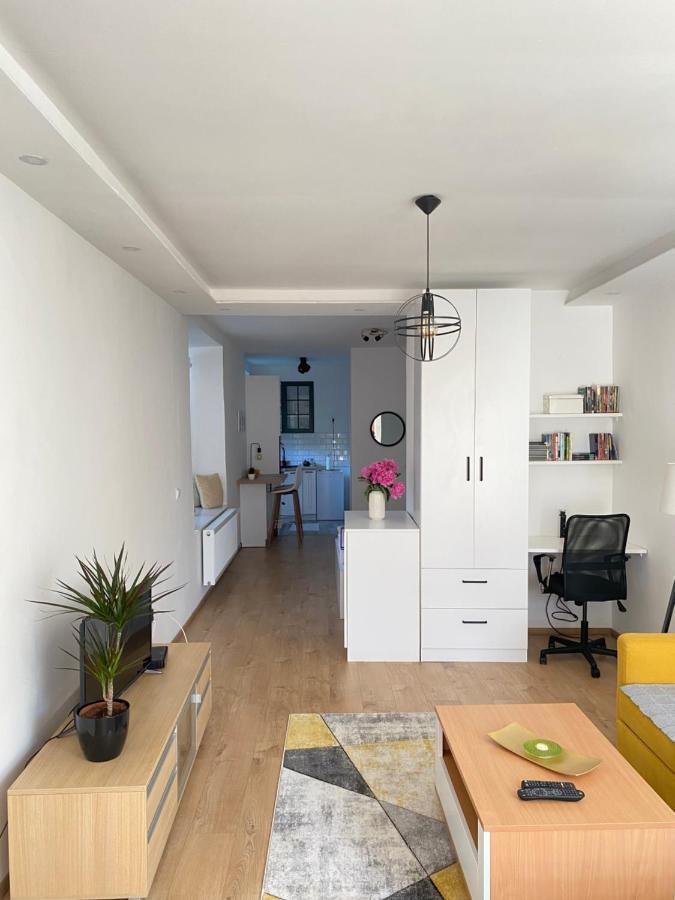 Modern Studio Apartment In The Old Town Сараево Экстерьер фото