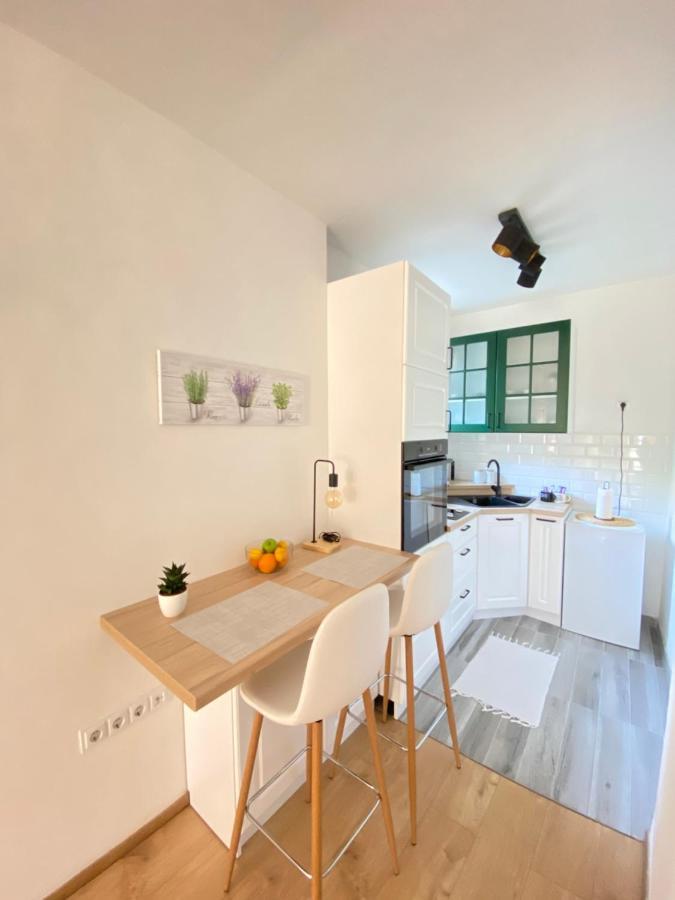 Modern Studio Apartment In The Old Town Сараево Экстерьер фото