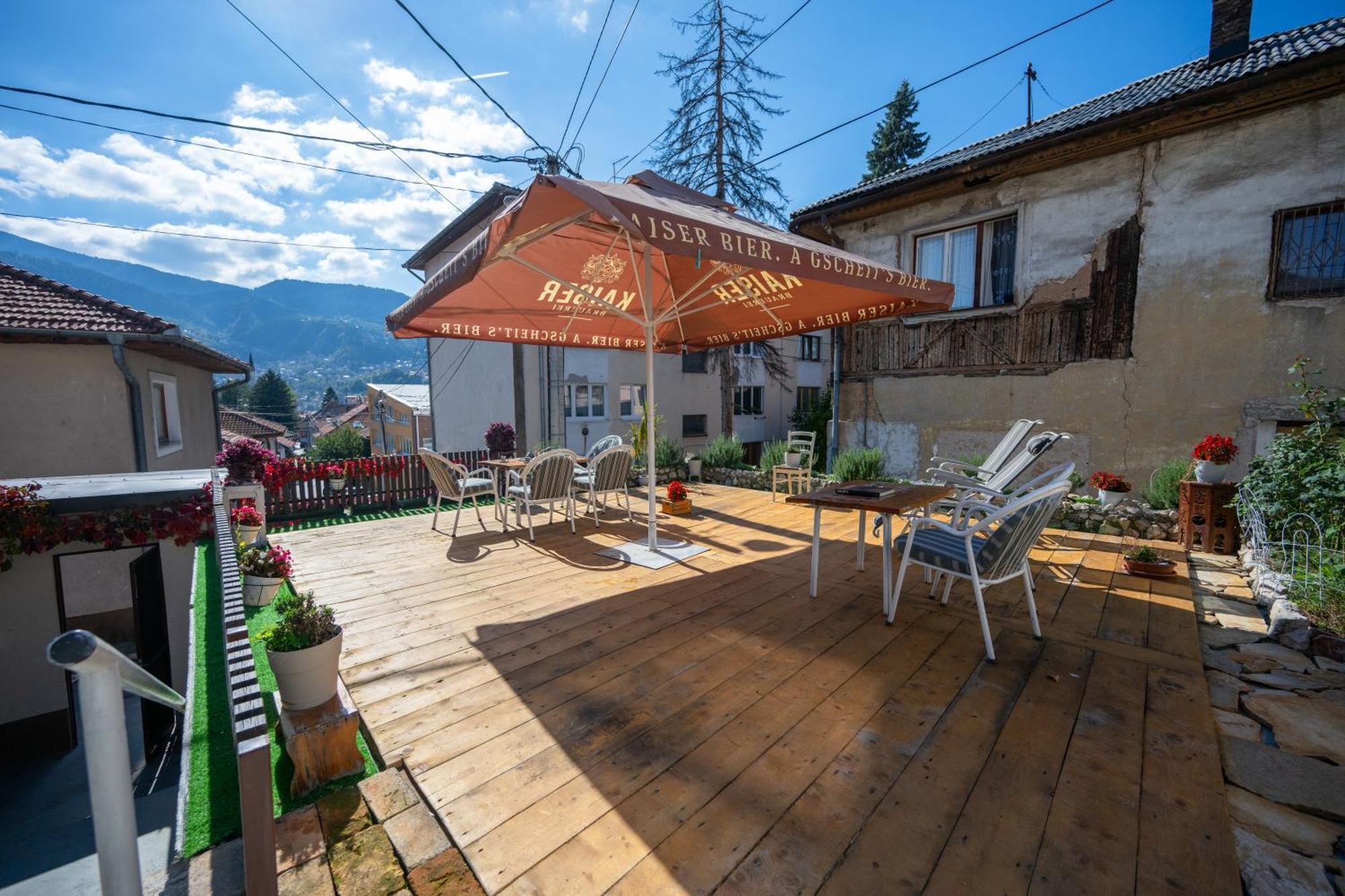 Modern Studio Apartment In The Old Town Сараево Экстерьер фото