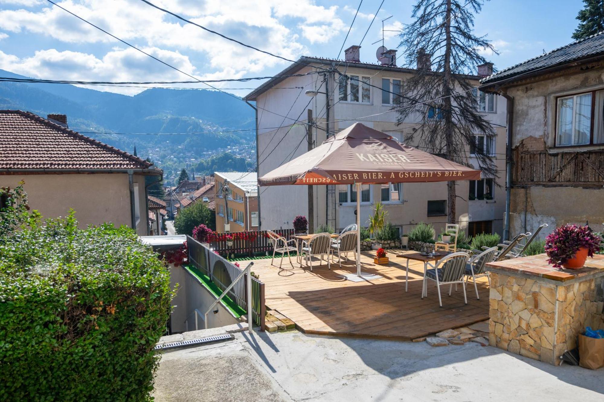 Modern Studio Apartment In The Old Town Сараево Экстерьер фото